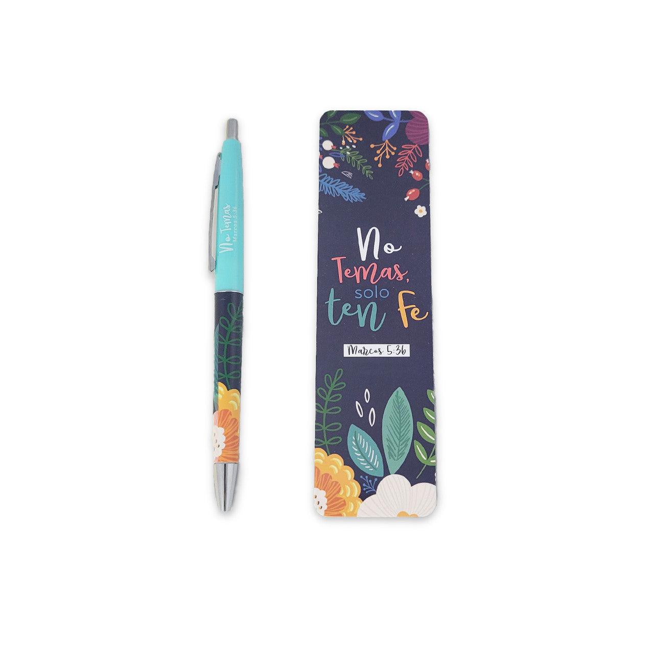 Un bolígrafo y un marcapáginas a juego, con motivos florales, en los que figura la cita bíblica «No temas, solo ten fe. Marcos 5:36» sobre un fondo oscuro.