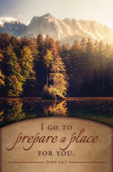 Un bosque y una montaña se reflejan en un lago al atardecer. El texto dice: «Voy a preparar un lugar para vosotros». Juan 14:2. Perfecta para boletines de iglesia o para incluirla en la orden del servicio, esta imagen serena aporta inspiración a los anuncios de tu iglesia.