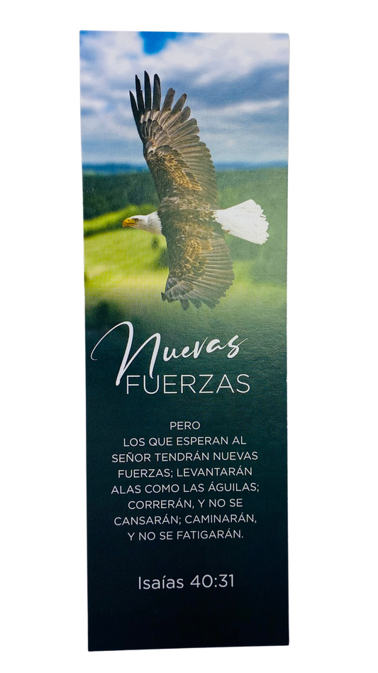 Marcapáginas con la imagen de un águila calva volando sobre un paisaje verde y el inspirador versículo de Isaías 40:31 sobre «Nuevas fuerzas». Perfecto para regalos o eventos de la iglesia; incluye un paquete de 25 unidades.