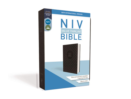 Una caja que contiene una Biblia «NIV Value Thinline», Nueva Versión Internacional, con tipografía «Comfort Print» y una cubierta de «Leathersoft», con una imagen de la Biblia NIV en la portada.