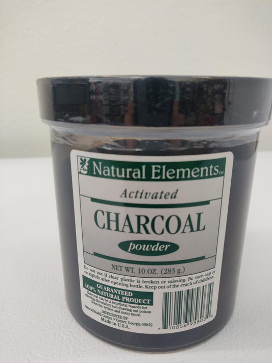 Un envase de 10 oz de carbón activado en polvo de Natural Elements con tapa negra, etiquetado como un producto 100 % natural garantizado, conocido por sus potentes propiedades de adsorción.