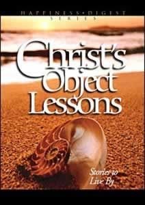 Portada del libro «Christs Object Lessons», en la que aparece una concha marina en una playa de arena al atardecer, con texto superpuesto y el subtítulo «Stories to Live By».
