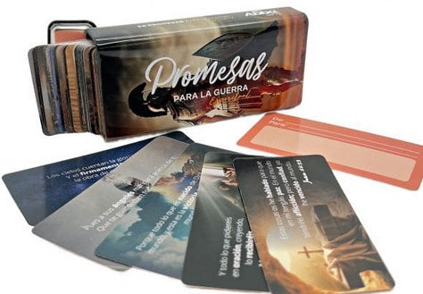 Una caja metálica y varias tarjetas con promesas bíblicas y mensajes religiosos se muestran sobre un fondo blanco.
