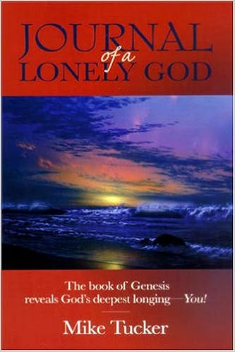 Portada del libro *Diario de un dios solitario*, de Mike Tucker, en la que se representa una puesta de sol o un amanecer sobre una playa con olas y un cielo rojo y morado, inspirada en los relatos del Génesis en los que el Creador reflexiona sobre Adán, Abraham e Isaac.
