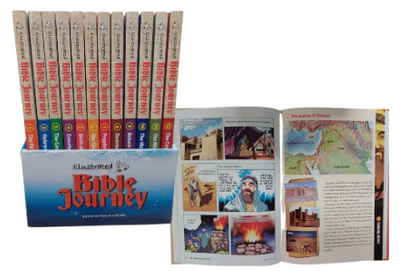 Se muestra una colección de 12 volúmenes de la serie «Illustrated Bible Journey», con uno de ellos abierto, en el que se pueden apreciar ilustraciones de estilo cómic, fáciles de leer, y un mapa con las historias bíblicas.