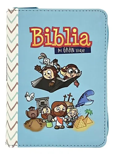 Biblia infantil en español con ilustraciones de dibujos animados de personajes y escenas bíblicas en una cubierta de color azul claro; el texto reza «Biblia mi Gran Viaje». Incluye mapas bíblicos, ideal como Biblia para niños.