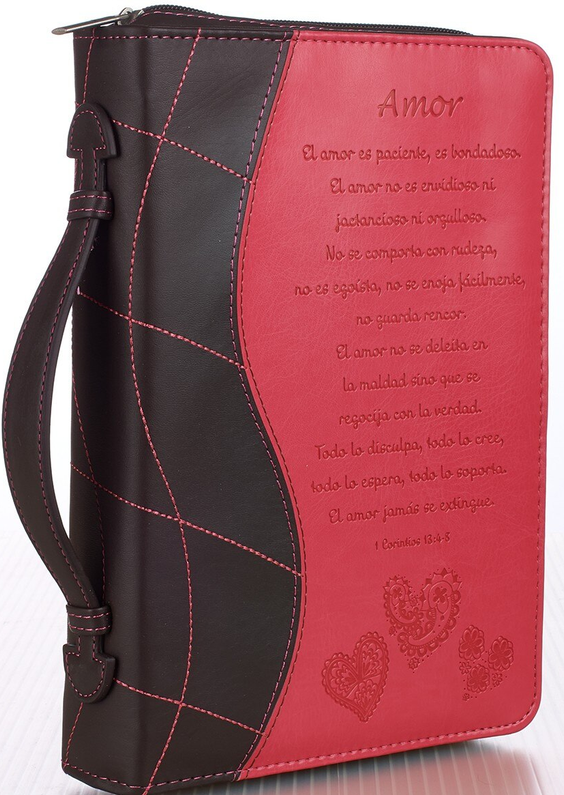 Funda para la Biblia rosa y marrón con cremallera, asa, costuras decorativas y un pasaje de 1 Corintios 13 sobre el amor, en español, bellamente grabado en la parte delantera. Confeccionada en cuero sintético resistente para una protección duradera.