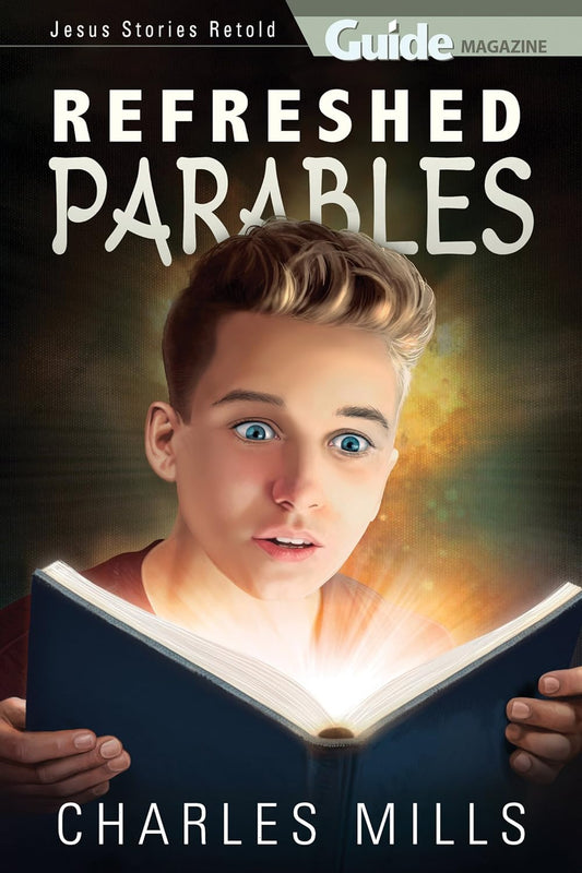 Un niño de grandes ojos azules lee un libro infantil cristiano que brilla. En la portada se lee «Refreshed Parables», de Charles Mills, con los títulos «Jesus Stories Retold» y «Guide Magazine» en la parte superior: una atractiva recopilación de parábolas de Jesús para niños.