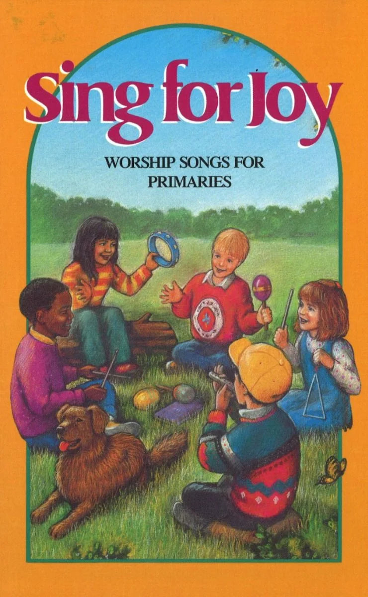 En la portada de *Sing for Joy*, un himnario para niños de Primaria que incluye notaciones de acordes de guitarra, aparecen cinco niños de diferentes orígenes y un perro tocando instrumentos musicales.