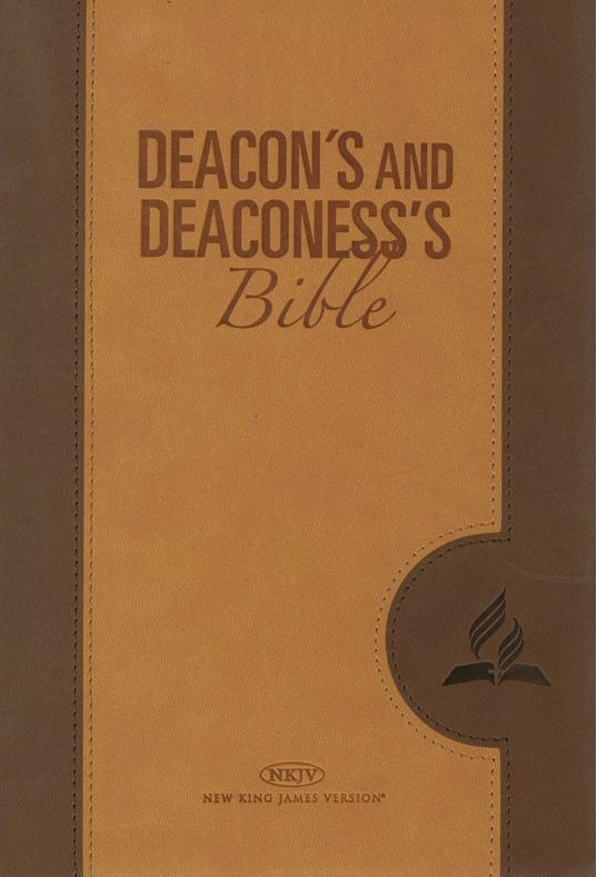 Portada de la Biblia para diáconos NKJV, en cuero marrón con texto en relieve, herramientas para el estudio de la Biblia y el logotipo adventista de la Nueva Versión King James (NKJV): una obra imprescindible en la colección de manuales de todo diácono adventista del séptimo día.