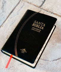 Biblia Letra Grande Tamaño Manual Negra con Indice