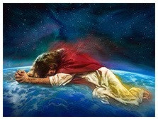 Una persona vestida con túnicas rojas y blancas está arrodillada y rezando sobre la superficie de la Tierra, bajo un cielo estrellado, en una preciosa imagen de 20 x 16 para colgar en la pared, ideal como póster para tu espacio.