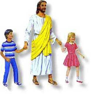 Una figurita religiosa representa a Jesús con unos niños —un hombre con una túnica blanca y una faja amarilla que va de la mano de un niño con una camiseta a rayas y de una niña con un vestido rosa—, lo que la convierte en un regalo cristiano lleno de significado.