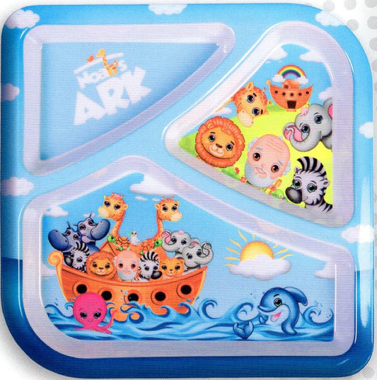 Plato infantil con una escena de dibujos animados del Arca de Noé, en la que aparecen animales como leones, cebras y jirafas en un barco, con un océano azul, un pulpo, un delfín y el sol al fondo.