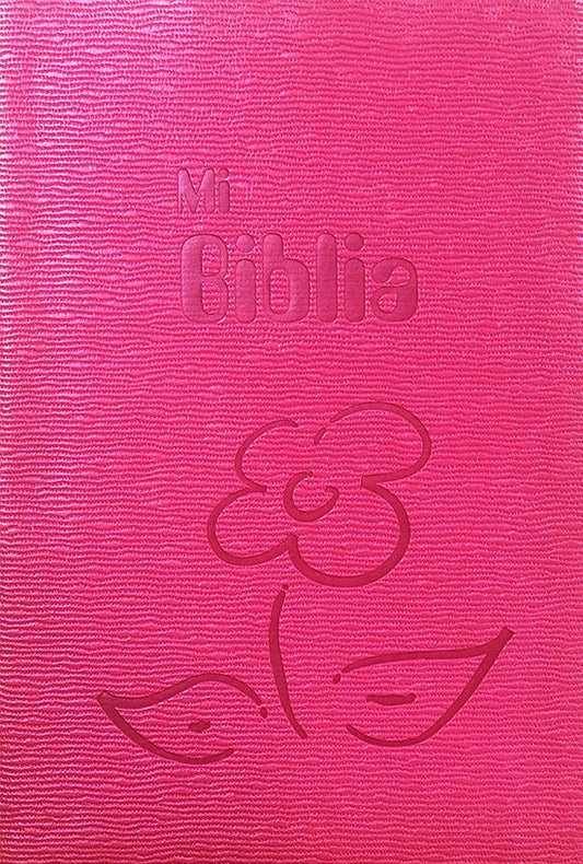 Una cubierta de libro rosa con textura en la que se leen las palabras «Mi Biblia», una flor en relieve y dos hojas, ideal para estudios bíblicos y con la traducción Reina-Valera 1995.