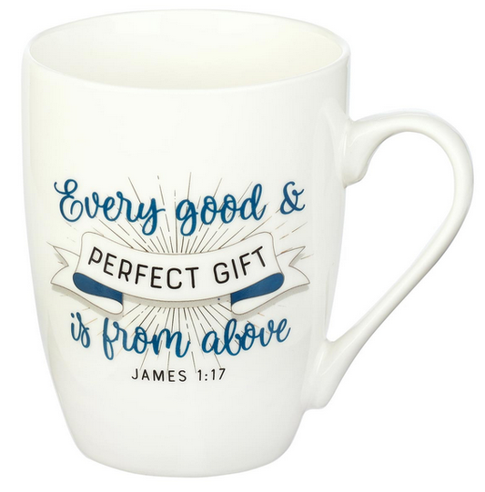 Taza de cerámica blanca con asa, con la frase «Todo don bueno y perfecto viene de lo alto, Santiago 1:17» escrita en letra cursiva azul y negra. Esta taza de cerámica se presenta en una preciosa caja de regalo, lo que la hace perfecta para ocasiones especiales.